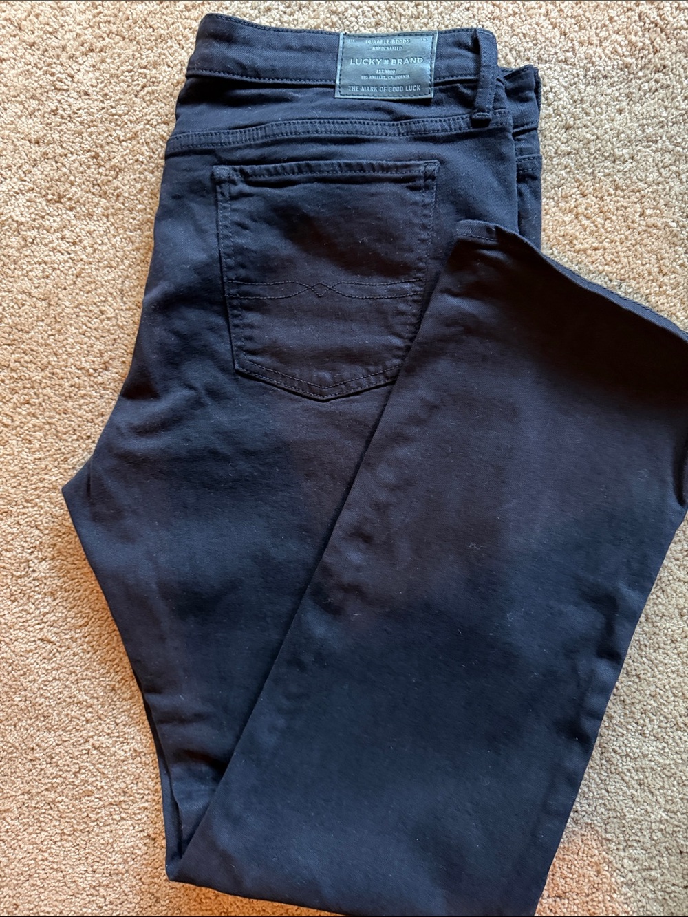 Lot of 3- Lucky Brand Jeans Trio — Dark Blue, Medium Blue & Black - Picture 4 of 7